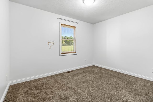 222 Sunrise Landing Road, Russell Springs, KY 42642