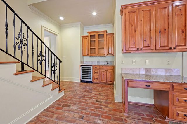 19427 Point O' Woods Ct, Baton Rouge, LA 70809