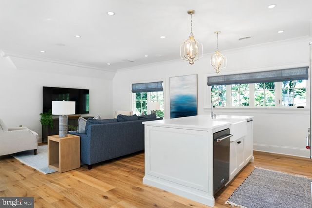1635 SPRINGDALE RD, Cherry Hill, NJ 08003