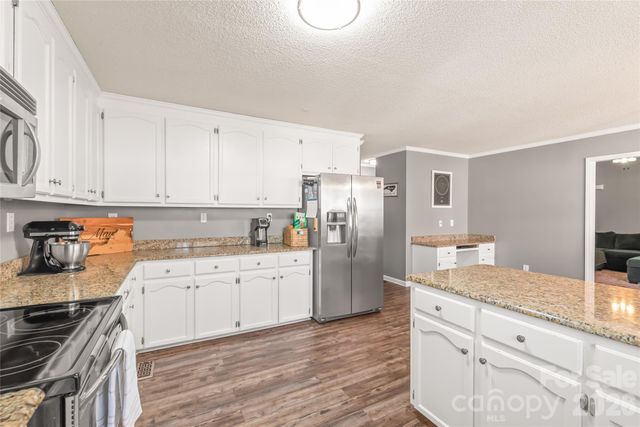 108 Deerfield Drive, Mount Holly, NC 28120