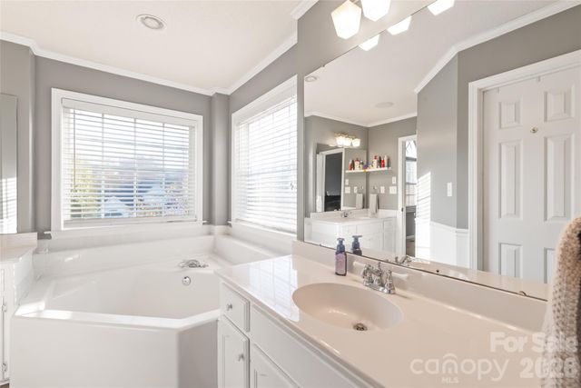 108 Deerfield Drive, Mount Holly, NC 28120