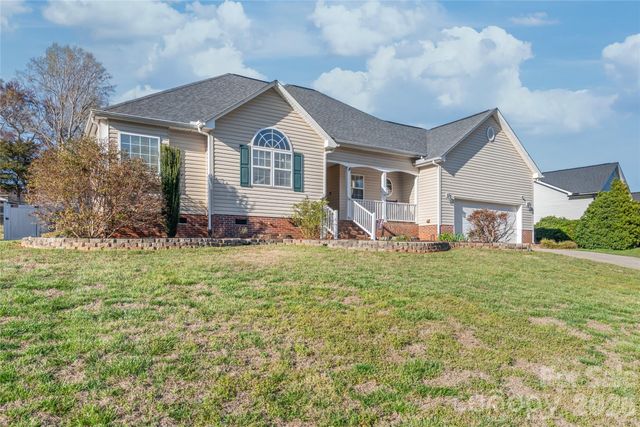 108 Deerfield Drive, Mount Holly, NC 28120