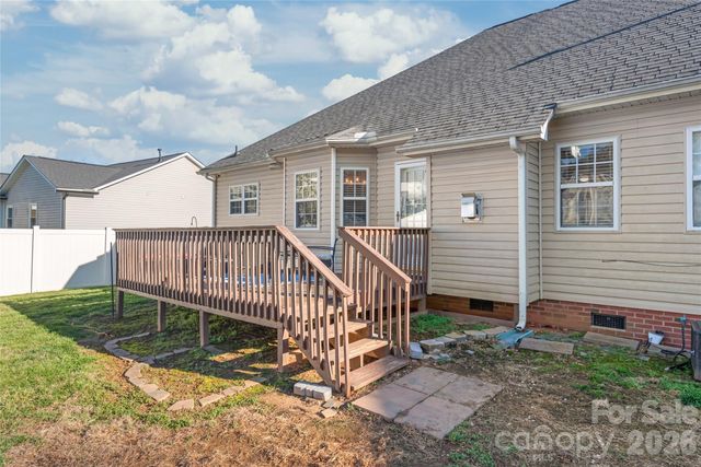 108 Deerfield Drive, Mount Holly, NC 28120