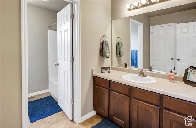 2118 W FOXWOOD ST, West Haven, UT 84401