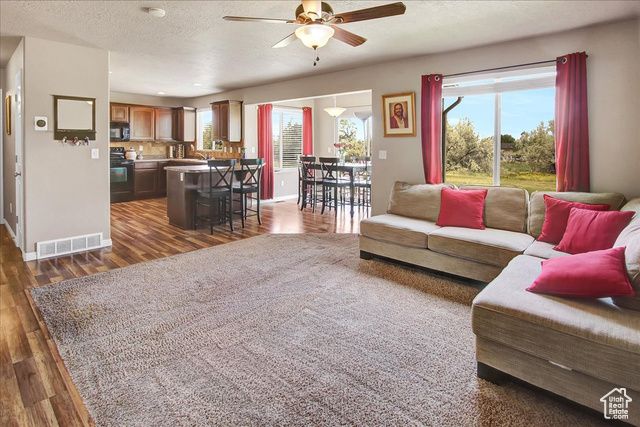 2118 W FOXWOOD ST, West Haven, UT 84401