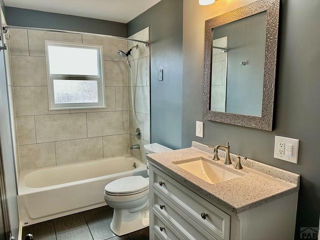 2910 Withers Ave, Pueblo, CO 81008