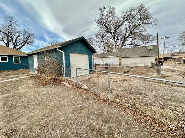 2910 Withers Ave, Pueblo, CO 81008