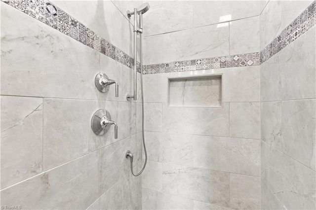 6407 Vedic Drive, Whitsett, NC 27377
