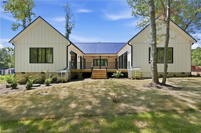 6407 Vedic Drive, Whitsett, NC 27377