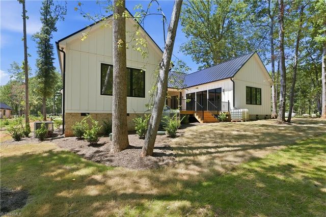6407 Vedic Drive, Whitsett, NC 27377