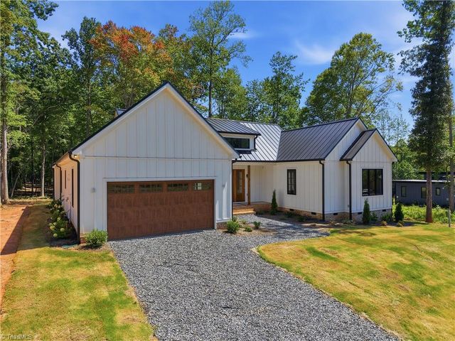 6407 Vedic Drive, Whitsett, NC 27377
