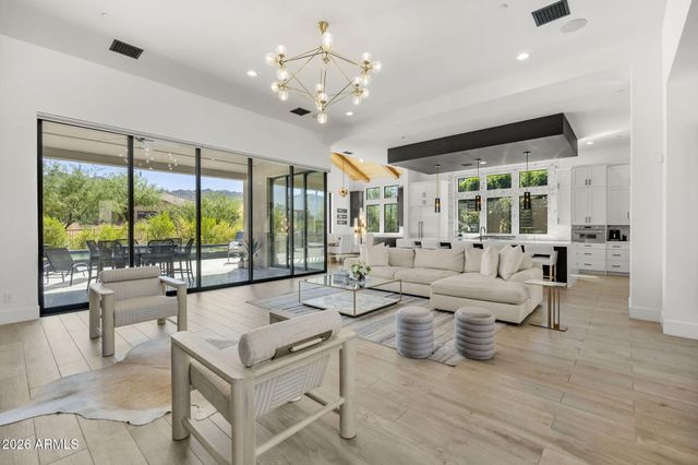 13267 E RANCH GATE Road, Scottsdale, AZ 85255