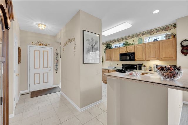 12825 Coventry Lane, Huntley, IL 60142