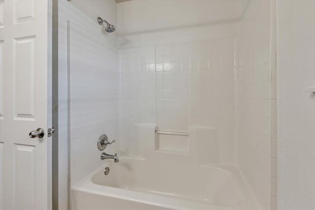 16004 Katie Ridge Drive, Oklahoma City, OK 73013