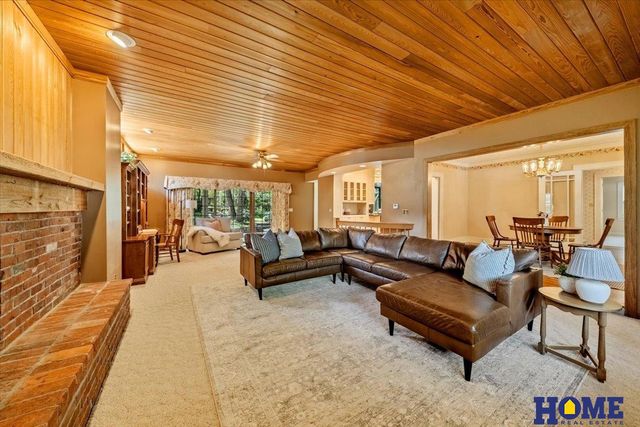 2927 Plymouth Avenue, Lincoln, NE 68502