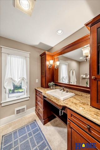 2927 Plymouth Avenue, Lincoln, NE 68502