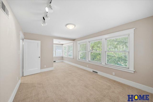 2927 Plymouth Avenue, Lincoln, NE 68502