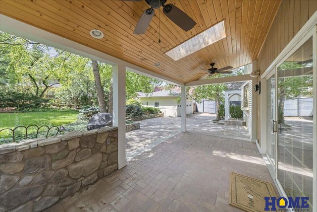 2927 Plymouth Avenue, Lincoln, NE 68502