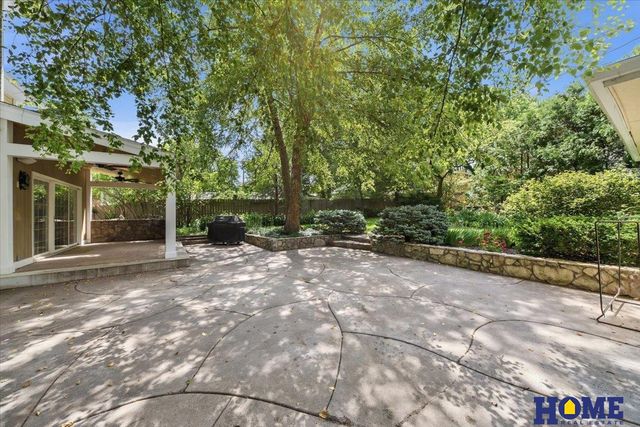 2927 Plymouth Avenue, Lincoln, NE 68502