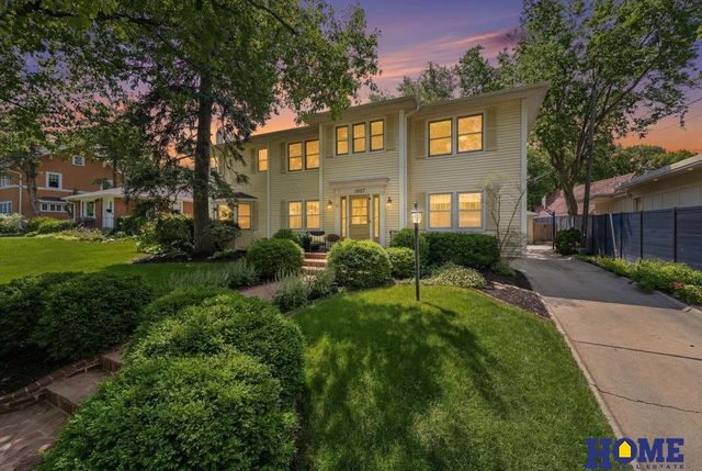 2927 Plymouth Avenue, Lincoln, NE 68502