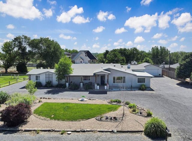 1038 Meadow Lane, Pueblo, CO 81006