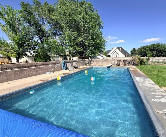1038 Meadow Lane, Pueblo, CO 81006