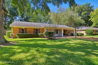 109 Twin Oaks Drive, Madison, MS 39110