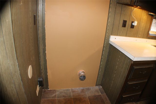 5233 Sam Houston, Log Cabin, TX 75148