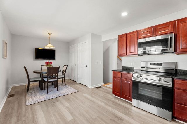 162 Karatzas Avenue, Manchester, NH 03104