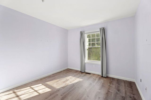 162 Karatzas Avenue, Manchester, NH 03104