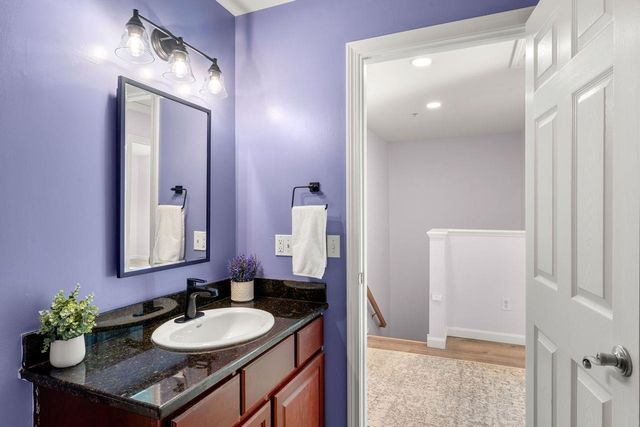 162 Karatzas Avenue, Manchester, NH 03104