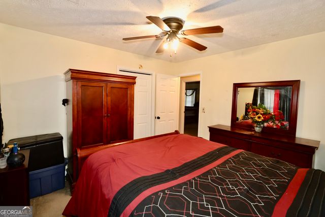 9502 Whaleys Lake Trace, Jonesboro, GA 30238