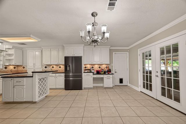 14011 Hollypark Drive, Houston, TX 77015