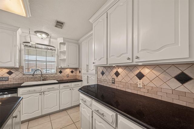 14011 Hollypark Drive, Houston, TX 77015