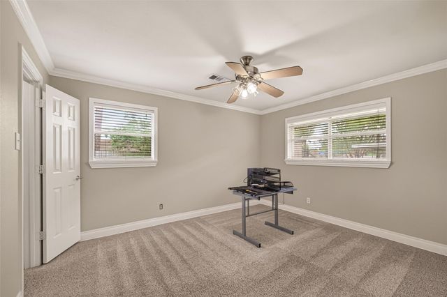 14011 Hollypark Drive, Houston, TX 77015