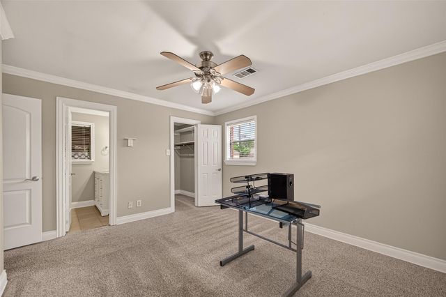 14011 Hollypark Drive, Houston, TX 77015