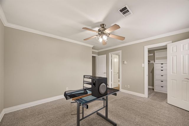 14011 Hollypark Drive, Houston, TX 77015