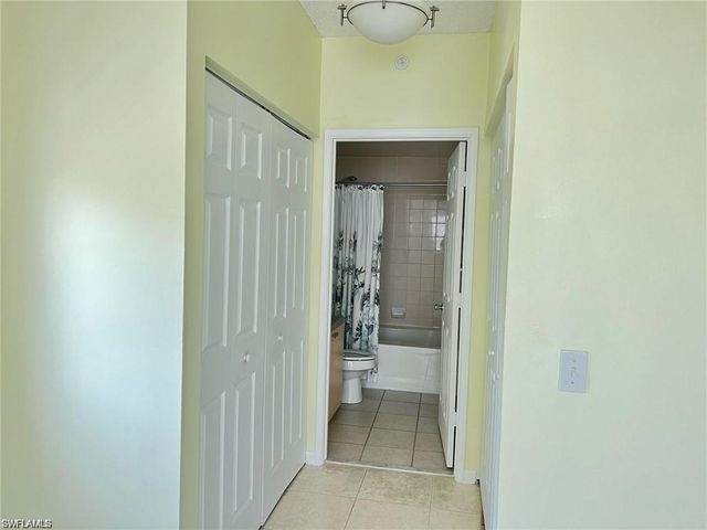1115 Reserve Ct Apt 201, Naples, FL 34105