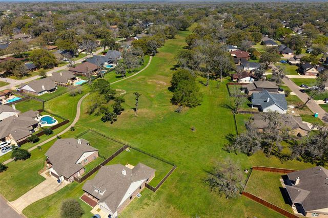 - Wood Haven Drive, West Columbia, TX 77486
