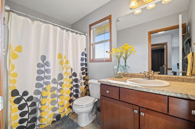 817 35th Street SW, Bondurant, IA 50035