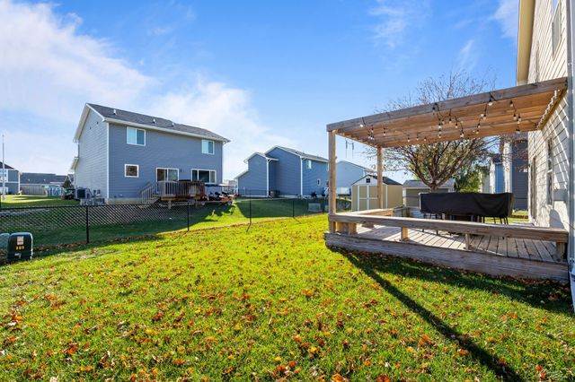 817 35th Street SW, Bondurant, IA 50035