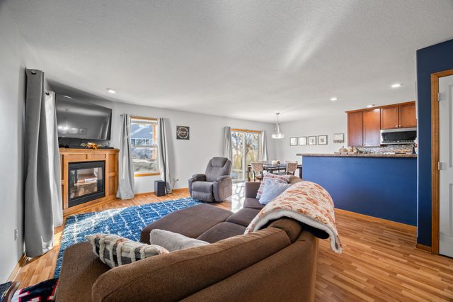 817 35th Street SW, Bondurant, IA 50035