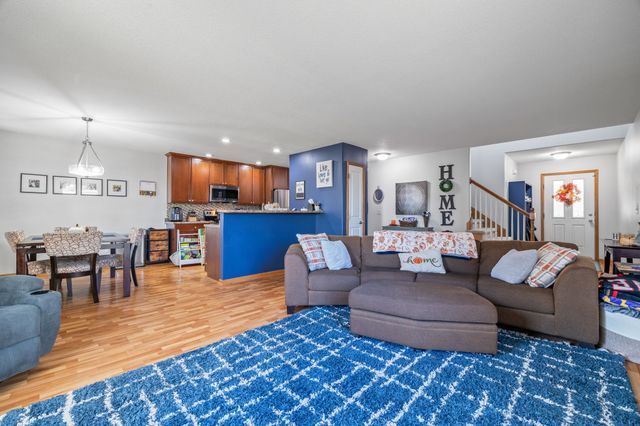 817 35th Street SW, Bondurant, IA 50035