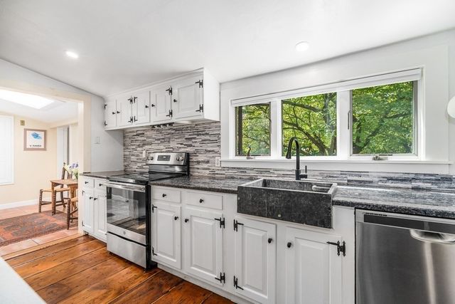 7 John Wise Ave 2, Essex, MA 01929