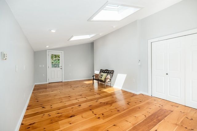 7 John Wise Ave 2, Essex, MA 01929