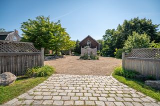 7 John Wise Ave 2, Essex, MA 01929