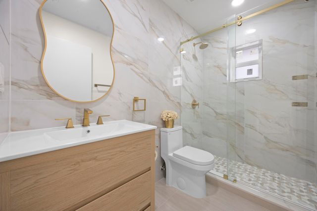 5664 BOYNTON Crescent, Boynton Beach, FL 33437