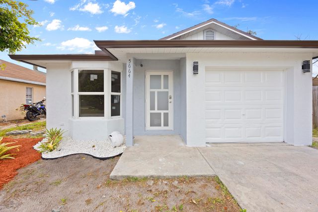5664 BOYNTON Crescent, Boynton Beach, FL 33437