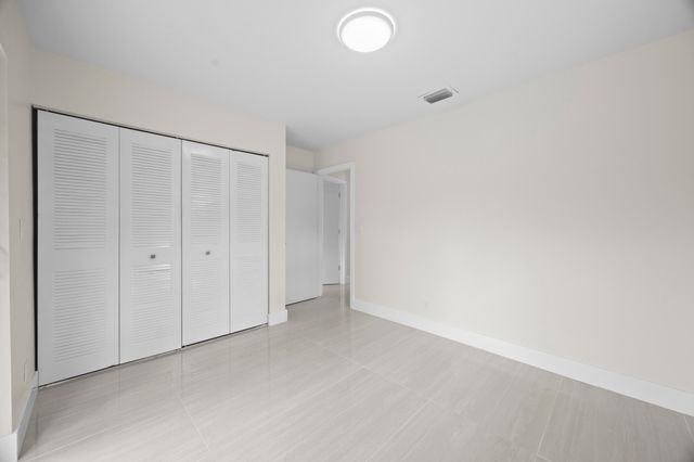 5664 BOYNTON Crescent, Boynton Beach, FL 33437