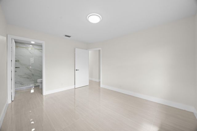 5664 BOYNTON Crescent, Boynton Beach, FL 33437